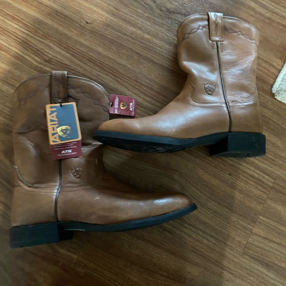 Ariat boots - Picture 2 of 7